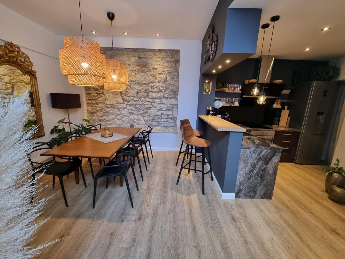 Arena Design Apartments With Free Private Parking And With A Terrace Póla Kültér fotó