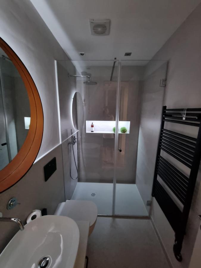 Arena Design Apartments With Free Private Parking And With A Terrace Póla Kültér fotó
