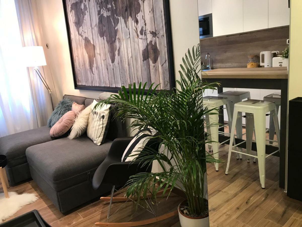 Arena Design Apartments With Free Private Parking And With A Terrace Póla Kültér fotó
